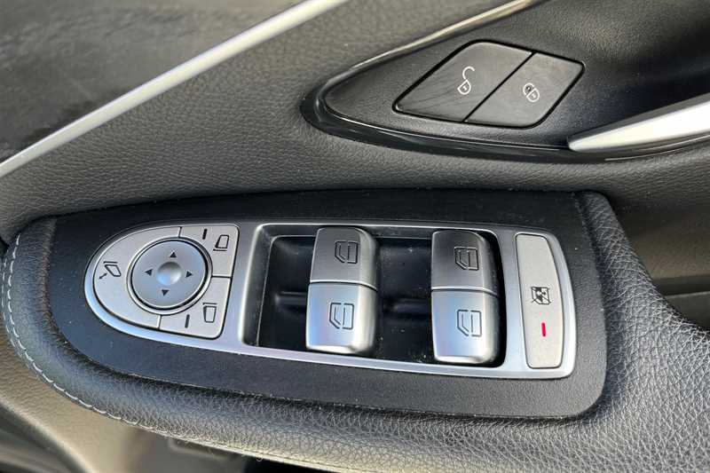 Used Mercedes-Benz GLC 2019 for sale - 77727422: Photo 16