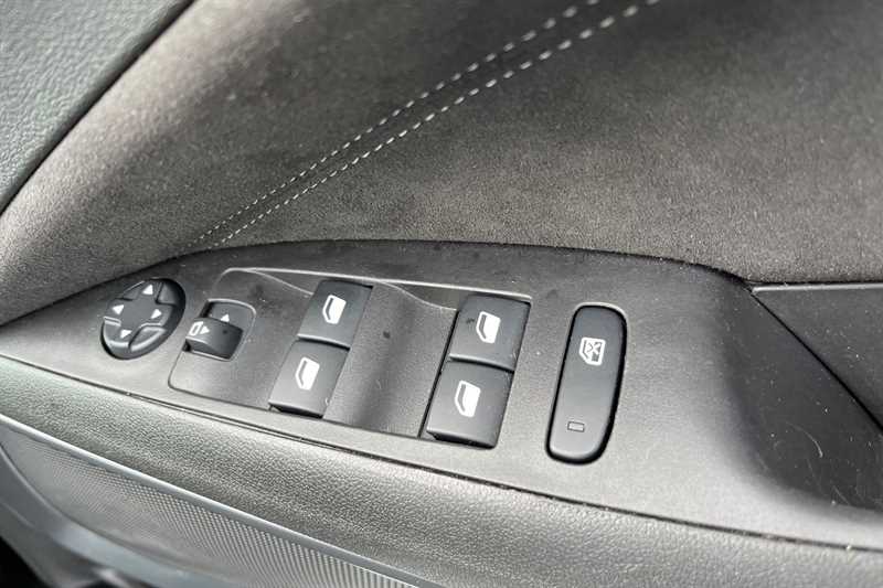 Used Vauxhall Crossland 2024 for sale - 77554920: Photo 16