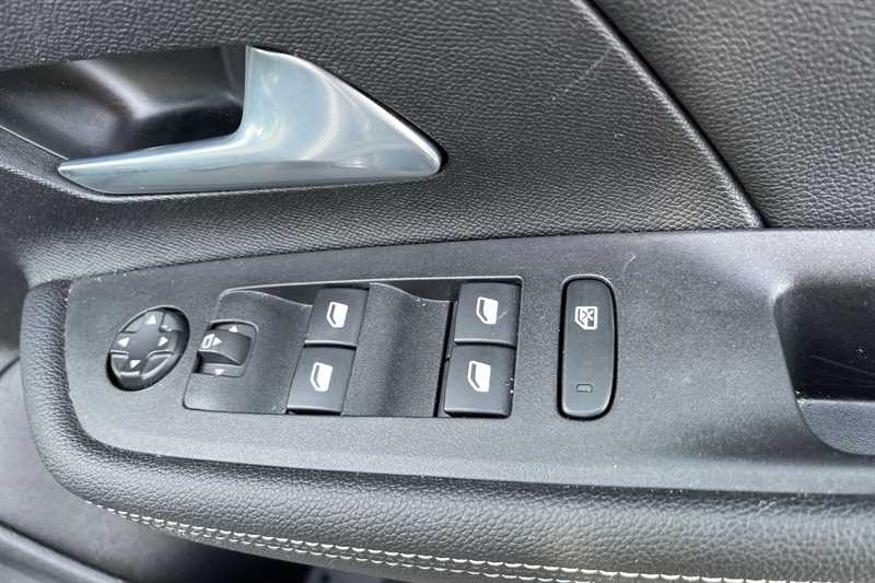 Used Vauxhall Mokka 2025 for sale - 77944330: Photo 16