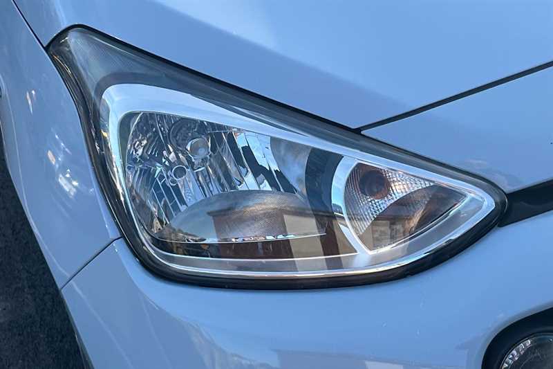 Used Hyundai i10 2018 for sale - 76530624: Photo 28