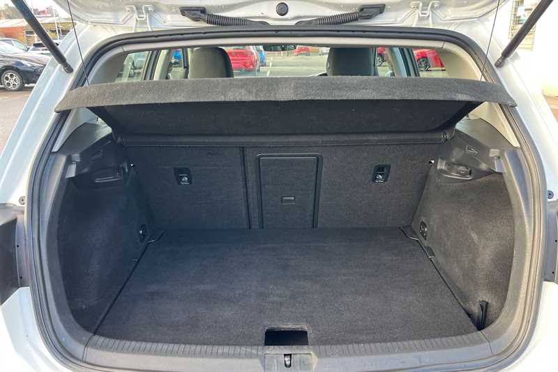 Used Volkswagen Golf 2020 for sale - 76756544: Photo 25