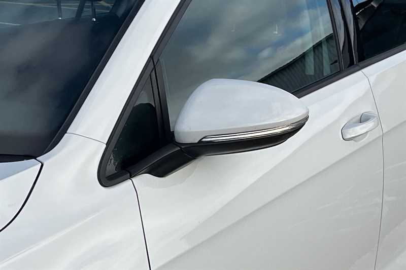 Used Volkswagen Golf 2020 for sale - 76756544: Photo 35