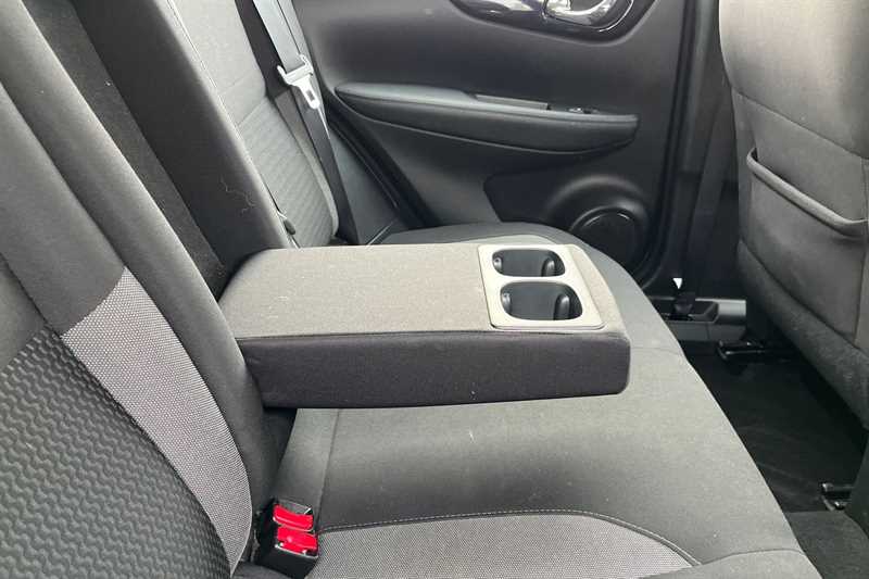 Used Nissan Qashqai 2018 for sale - 76956599: Photo 37