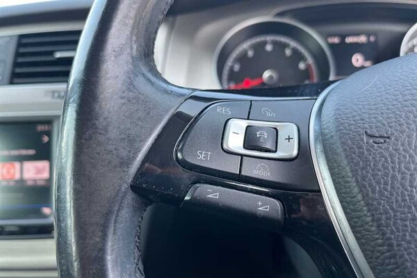 Used Volkswagen Golf 2016 for sale - 75580411: Photo 21