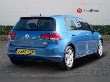 Used Volkswagen Golf 2016 for sale - 75580411: Photo