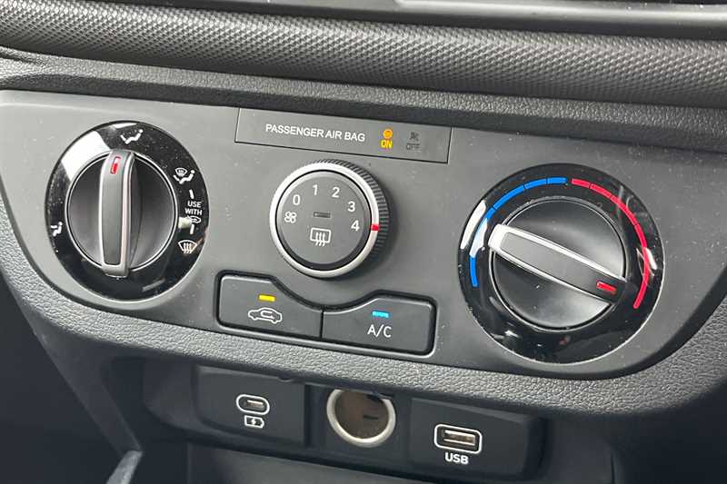 Used Hyundai i10 2024 for sale - 76463156: Photo 15