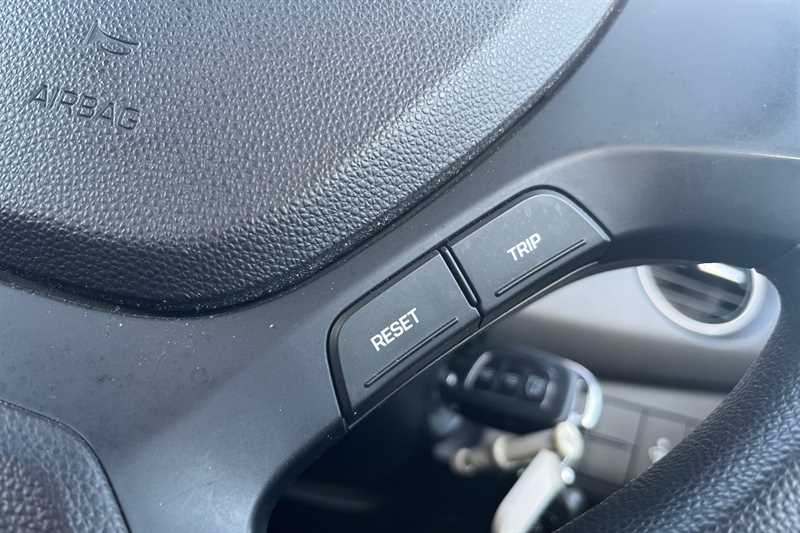 Used Hyundai i10 2018 for sale - 76524964: Photo 22