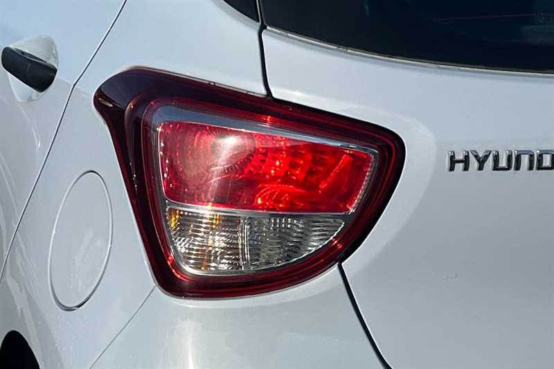 Used Hyundai i10 2018 for sale - 76524964: Photo 31