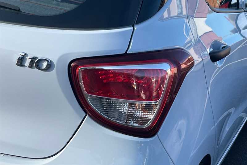 Used Hyundai i10 2018 for sale - 76524964: Photo 32