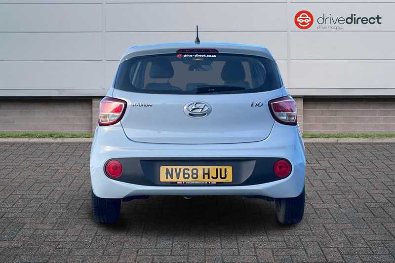 Used Hyundai i10 2018 for sale - 76524964: Photo 4