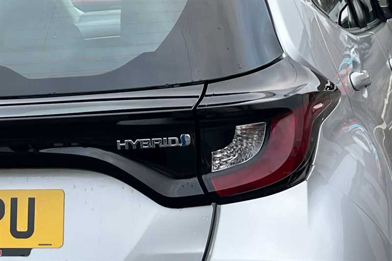 Used Toyota Yaris 2021 for sale - 77899369: Photo 32