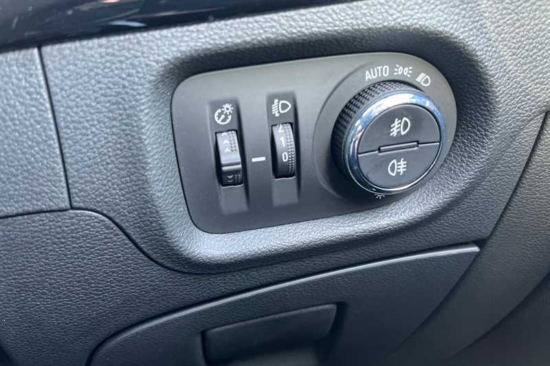 Used Vauxhall Astra 2019 for sale - 78216779: Photo 37