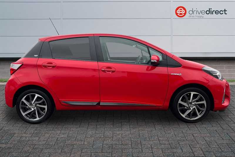 Used Toyota Yaris 2020 for sale - 77800629: Photo 2