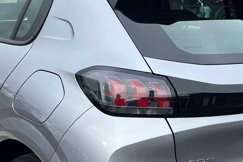 Used Peugeot 208 2022 for sale - 77600649: Photo 31