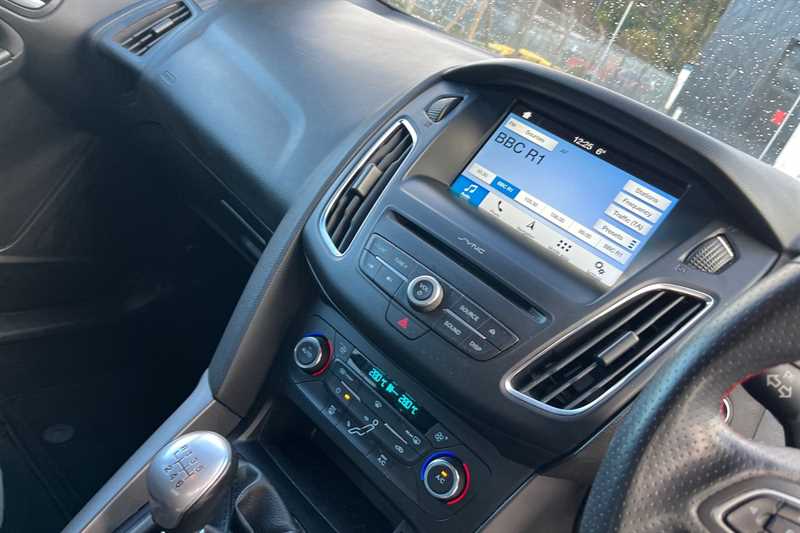 Used Ford Focus 2018 for sale - 76917108: Photo 14