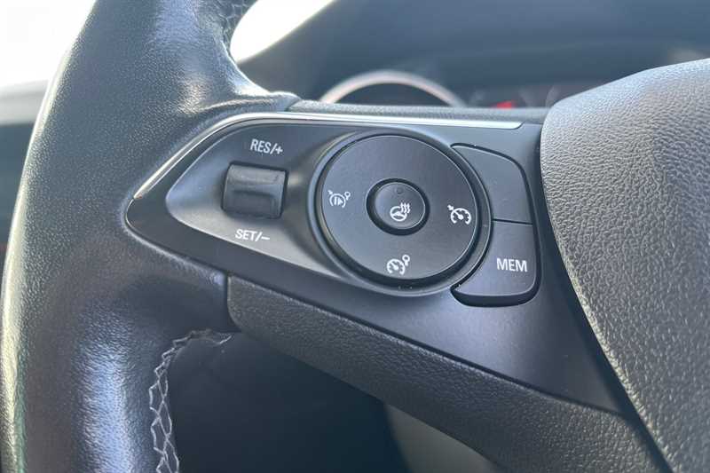 Used Vauxhall Crossland 2021 for sale - 76917589: Photo 21