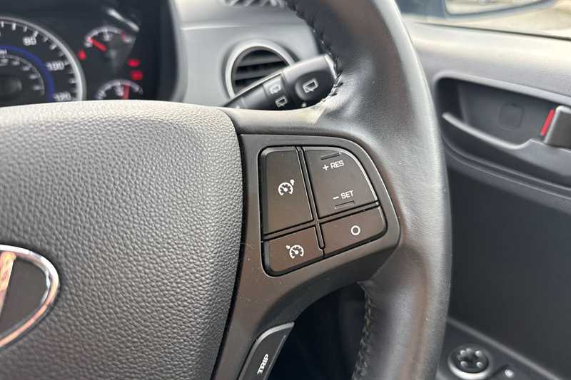 Used Hyundai i10 2019 for sale - 76503116: Photo 22