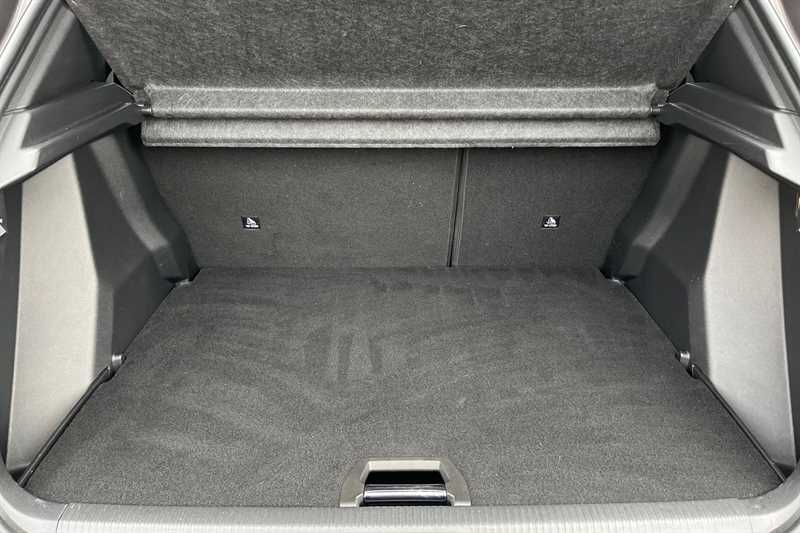 Used Peugeot 2008 2020 for sale - 76955915: Photo 25