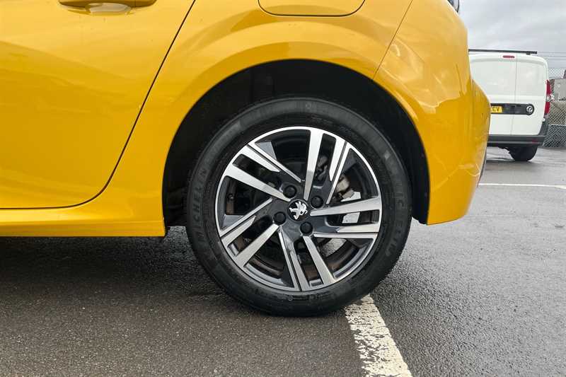 Used Peugeot 208 2023 for sale - 76956495: Photo 11