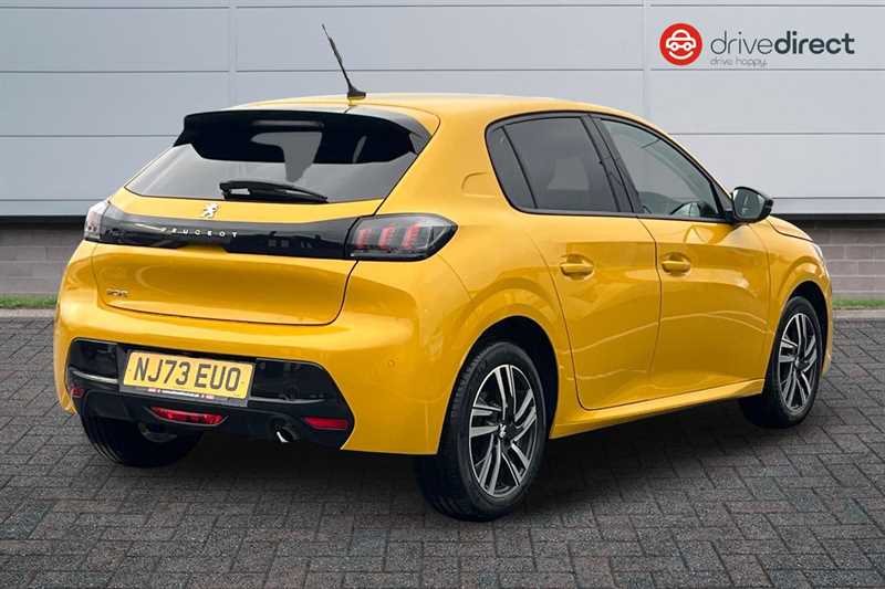 Used Peugeot 208 2023 for sale - 76956495: Photo 3