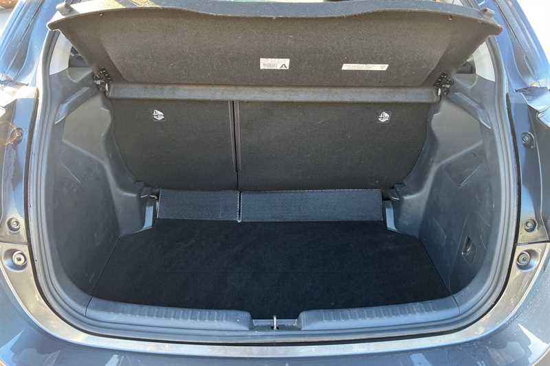 Used Toyota Yaris 2023 for sale - 77800493: Photo 25