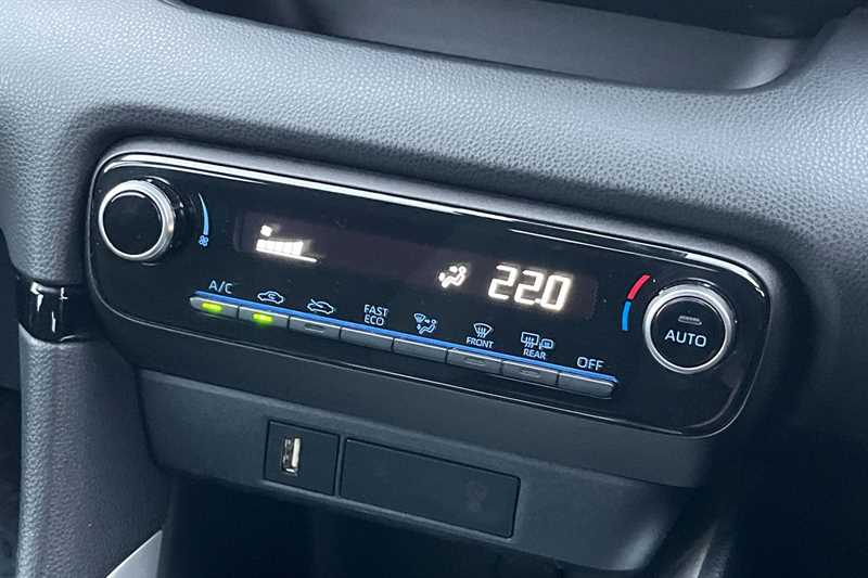 Used Toyota Yaris 2021 for sale - 77444304: Photo 15