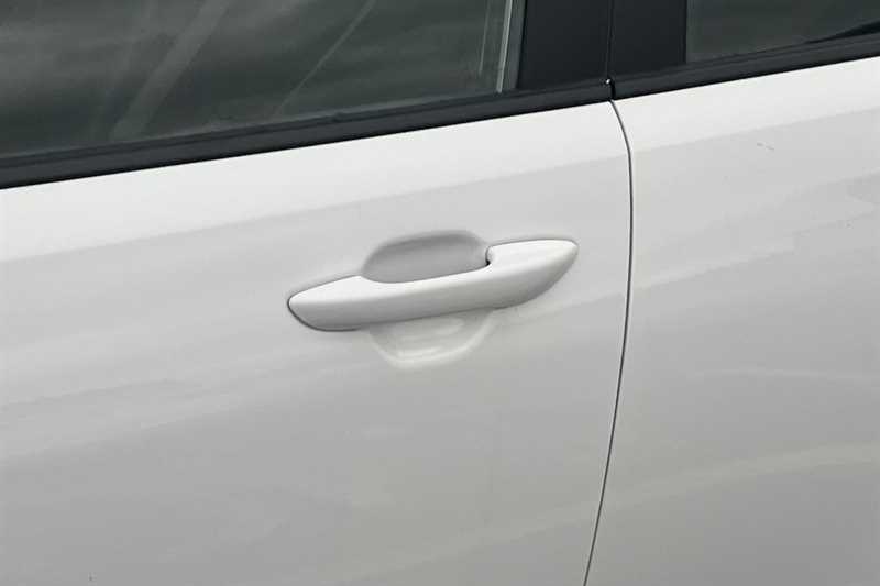 Used Hyundai i10 2024 for sale - 76945275: Photo 33