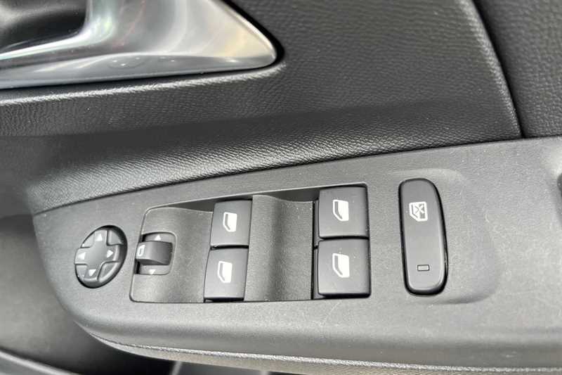 Used Vauxhall Corsa 2023 for sale - 76517109: Photo 16