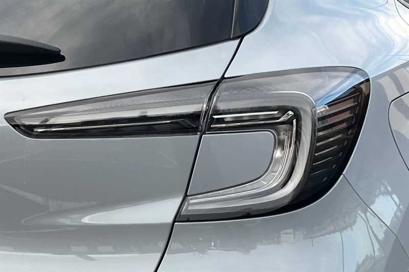 Used Renault Captur 2024 for sale - 77429820: Photo 32