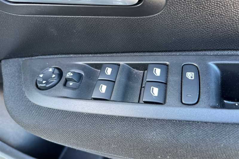 Used Peugeot 208 2021 for sale - 76088243: Photo 16