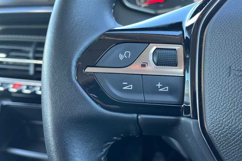 Used Peugeot 208 2021 for sale - 76088243: Photo 21
