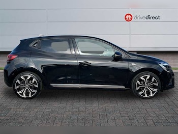 Used Renault Clio 2021 for sale - 77915182: Photo