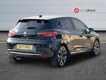 Used Renault Clio 2021 for sale - 77915182: Photo