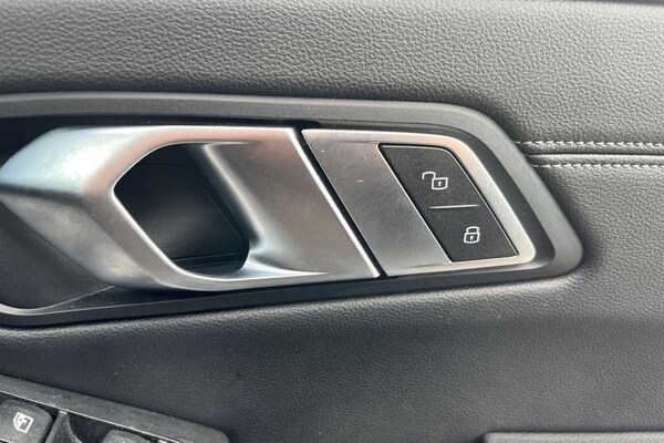 Used BMW 3 Series 2019 for sale - 75580400: Photo 16