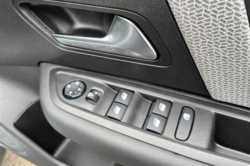 Used Citroen C4 2021 for sale - 76945052: Photo 16