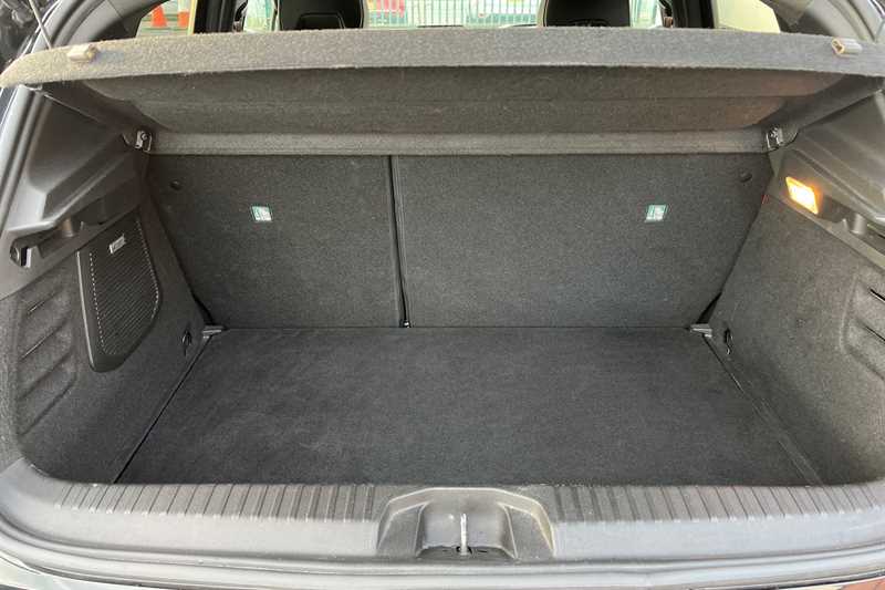 Used Renault Clio 2020 for sale - 76929530: Photo 25