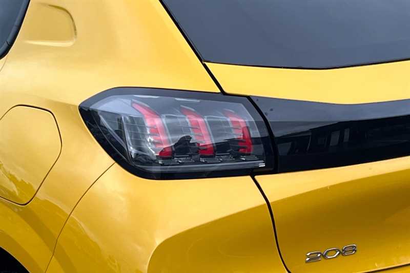 Used Peugeot 208 2023 for sale - 76775487: Photo 31