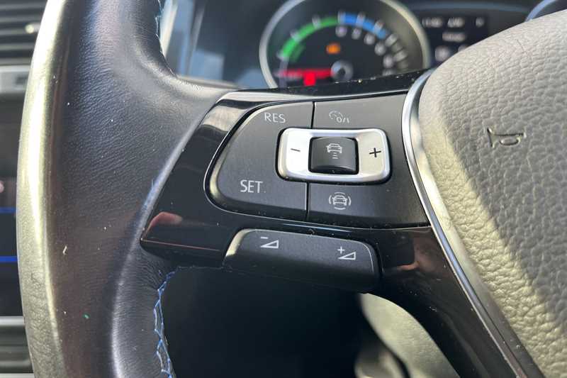 Used Volkswagen Golf 2020 for sale - 76956504: Photo 21