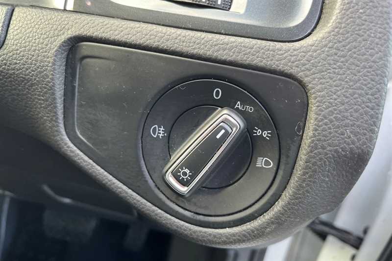 Used Volkswagen Golf 2020 for sale - 76956504: Photo 39