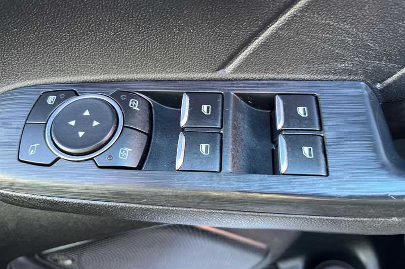 Used Ford Kuga 2023 for sale - 76853183: Photo 16