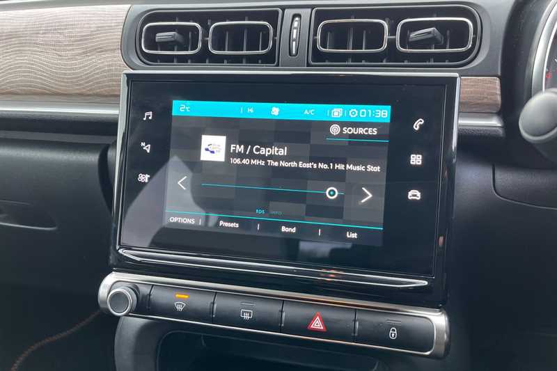 Used Kia Stonic 2023 for sale - 77712370: Photo 17