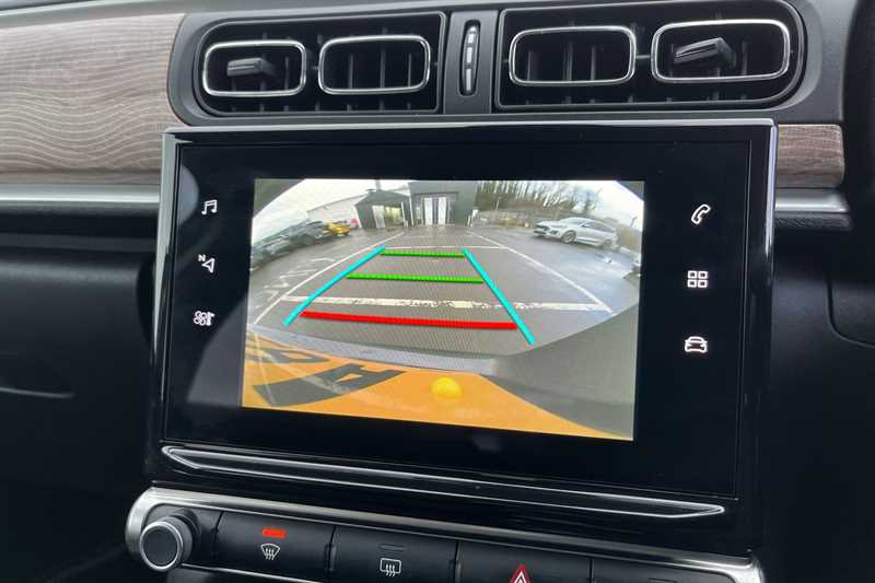 Used Kia Stonic 2023 for sale - 77712370: Photo 19