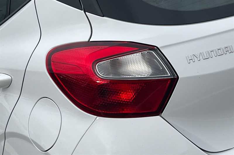 Used Hyundai i10 2024 for sale - 76930150: Photo 31