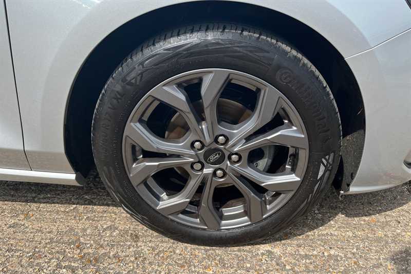 Used Ford Focus 2022 for sale - 76956856: Photo 12