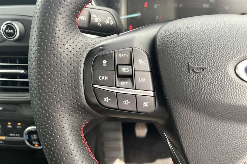 Used Ford Focus 2022 for sale - 76956856: Photo 21