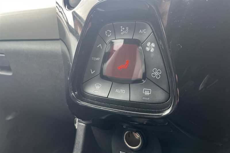 Used Toyota AYGO 2018 for sale - 78217382: Photo 15