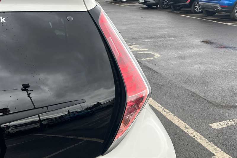 Used Toyota AYGO 2018 for sale - 78217382: Photo 32