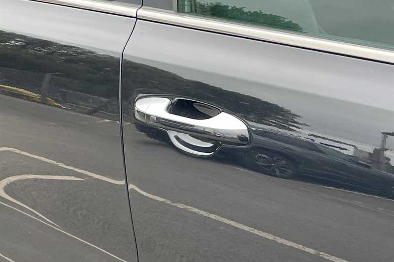 Vehicle 33