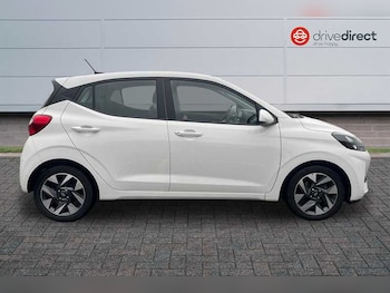 Used Hyundai i10 2024 for sale - 76930781: Photo