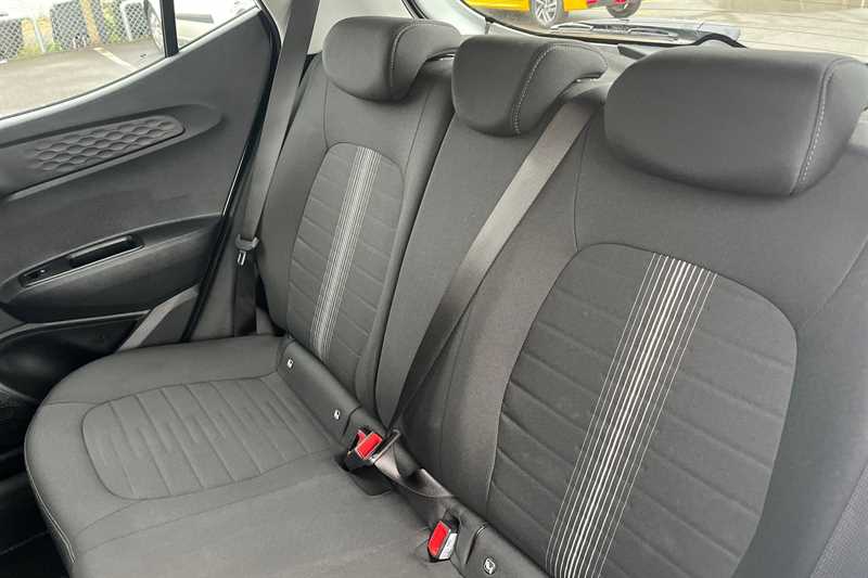 Used Hyundai i10 2024 for sale - 77158148: Photo 24